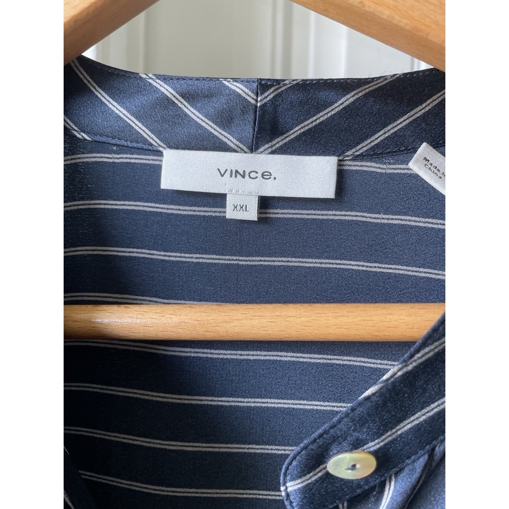 Vince. 100% Silk Satin Blouse Navy Blue Striped XXL - Picture 2 of 6